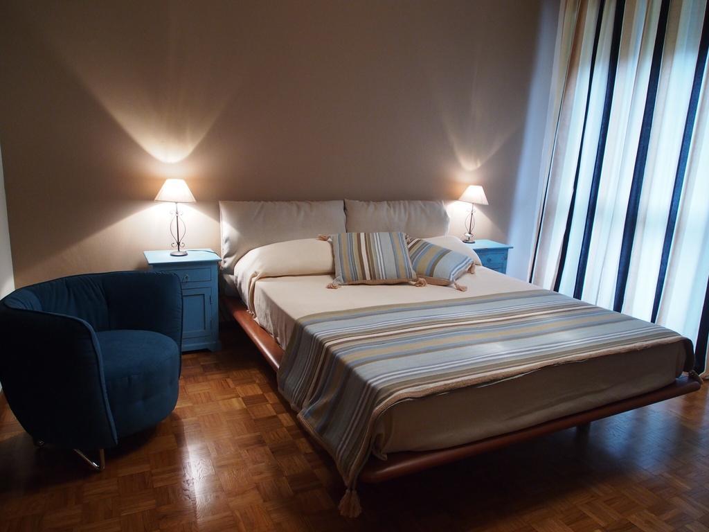 Provenzale Daire Desenzano del Garda Oda fotoğraf