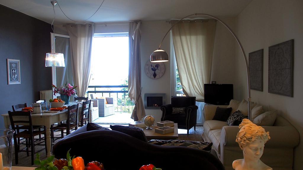Provenzale Daire Desenzano del Garda Oda fotoğraf