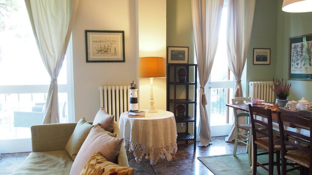 Provenzale Daire Desenzano del Garda Oda fotoğraf