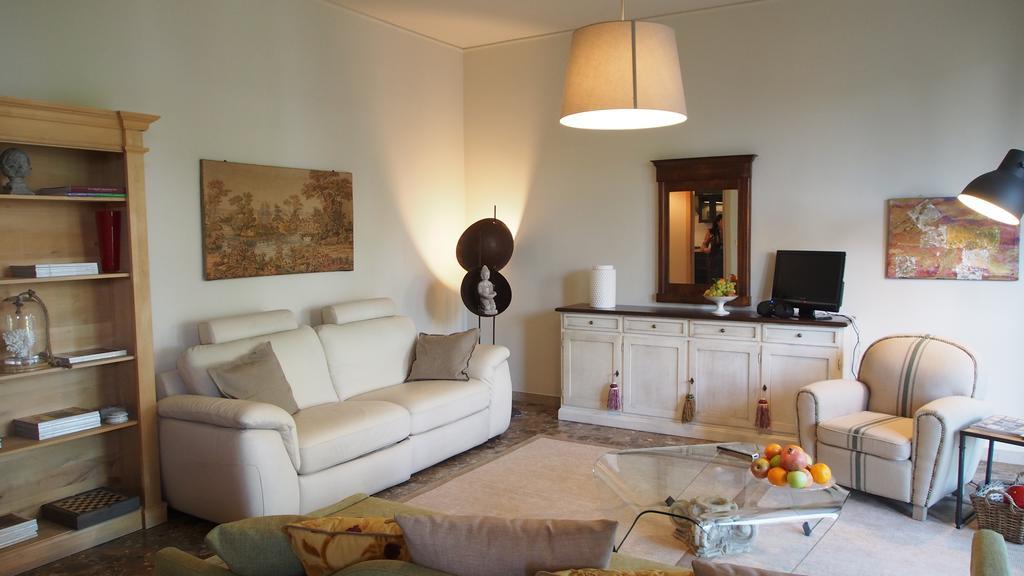 Provenzale Daire Desenzano del Garda Oda fotoğraf