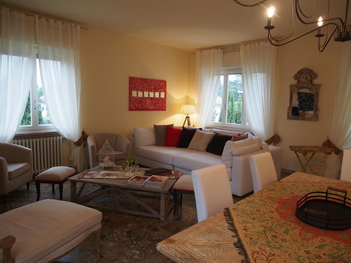 Provenzale Daire Desenzano del Garda Oda fotoğraf