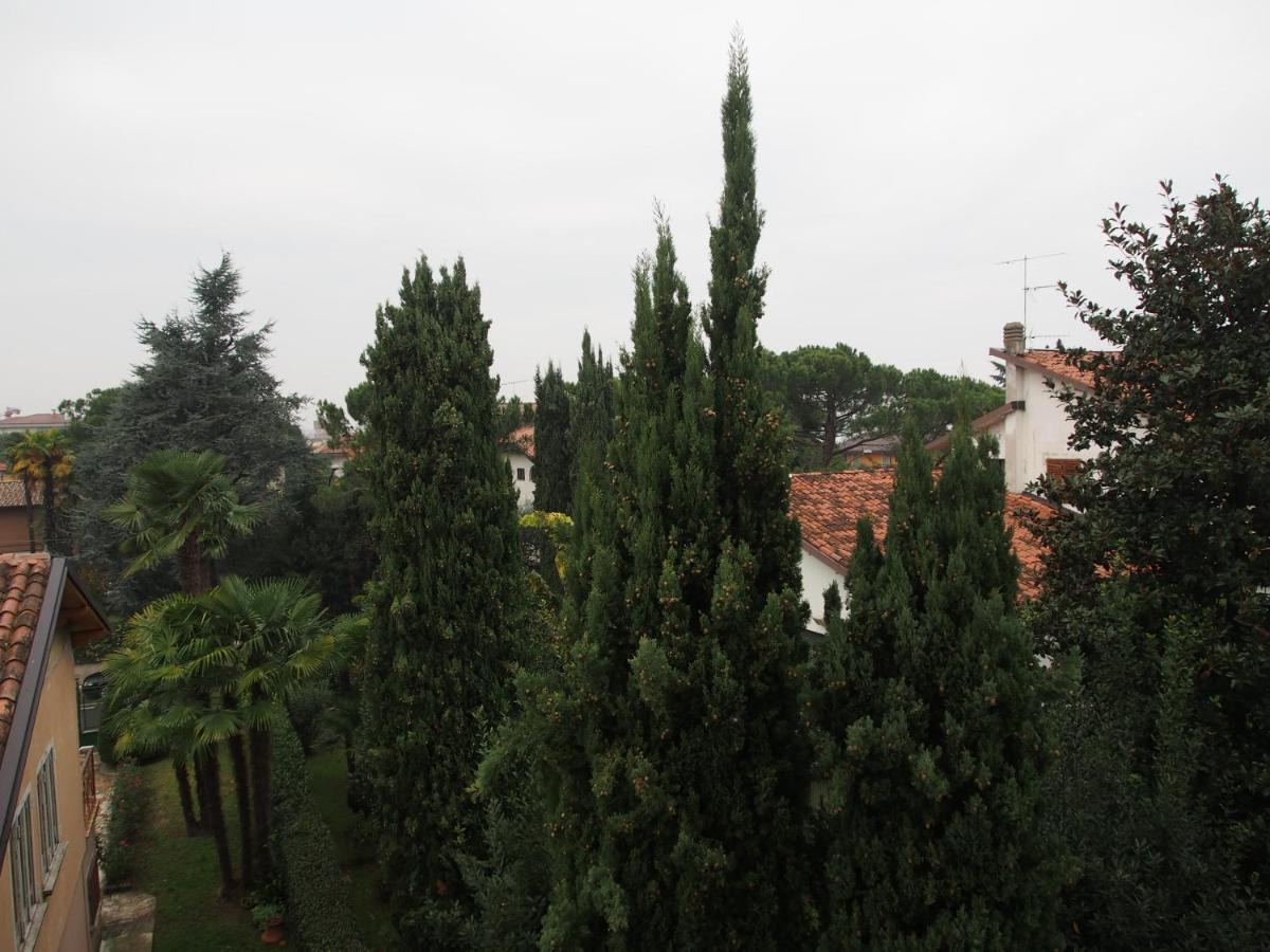 Provenzale Daire Desenzano del Garda Oda fotoğraf